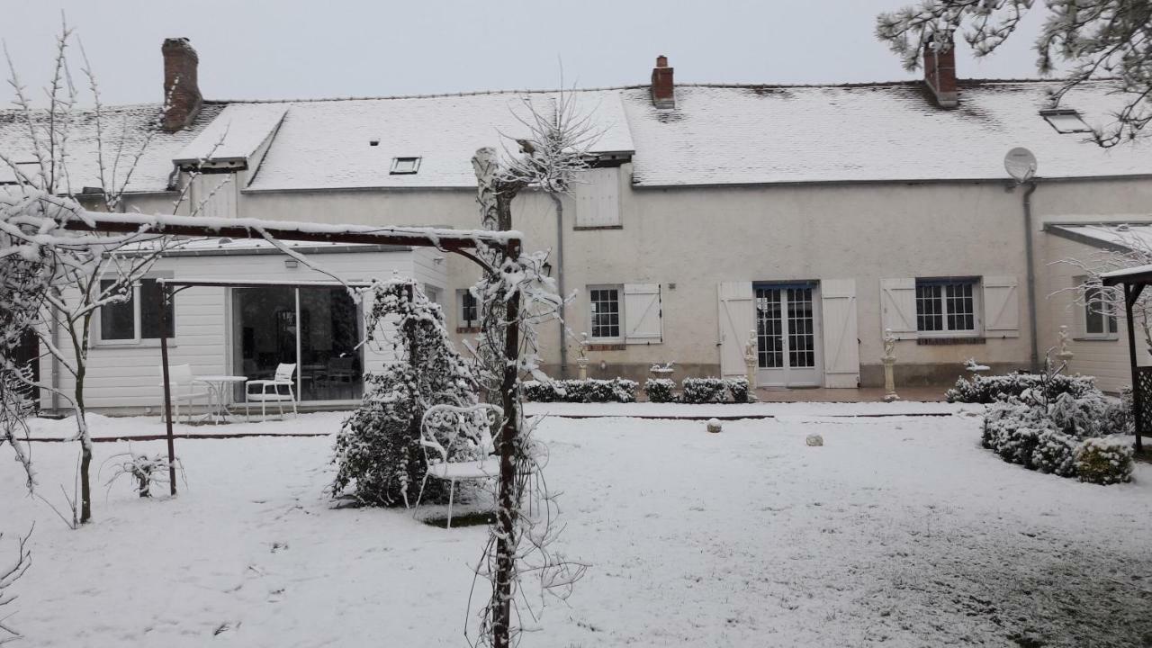 La Longere Des Glycines Bed & Breakfast Egligny Luaran gambar