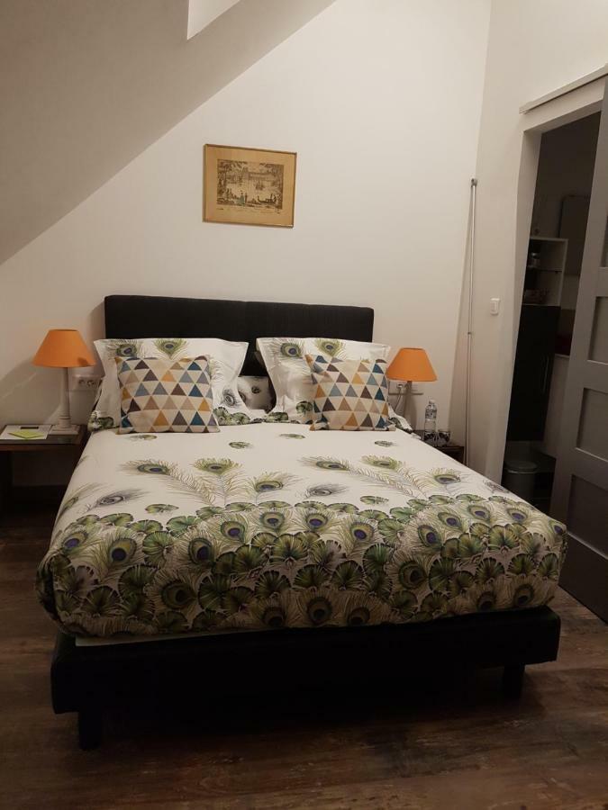 La Longere Des Glycines Bed & Breakfast Egligny Luaran gambar