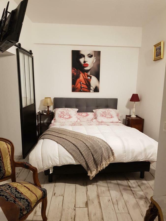 La Longere Des Glycines Bed & Breakfast Egligny Luaran gambar